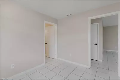 2927 SE 15th Pl #4, Cape Coral, FL 33904 - Photo 7