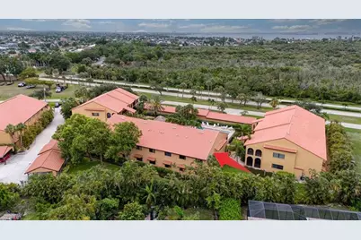 5510 SW 4th Pl #305, Cape Coral, FL 33914 - Photo 3