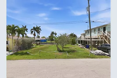 2609 Bayshore Dr, Matlacha, FL 33993 - Photo 3