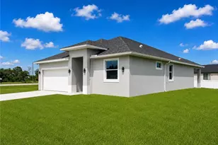 8006 Buttercup Cir, Labelle, FL 33935 - Photo 3