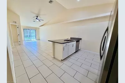 1044 NE 8th Pl #1044, Cape Coral, FL 33909 - Photo 7