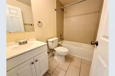 1044 NE 8th Pl #1044, Cape Coral, FL 33909 - Photo 9