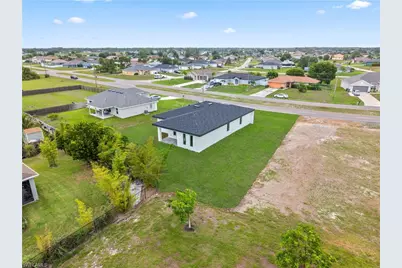 3814 W Gator Cir, Cape Coral, FL 33909 - Photo 27
