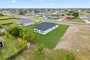 3814 W Gator Cir, Cape Coral, FL 33909 - Photo 27