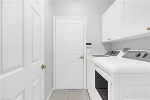 7894 Sandelwood Cir W, Fort Myers, FL 33908 - Photo 23