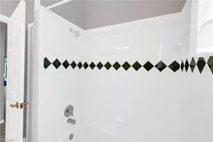7894 Sandelwood Cir W, Fort Myers, FL 33908 - Photo 29