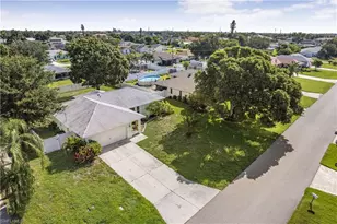 1401 SE 3rd St, Cape Coral, FL 33990 - Photo 25