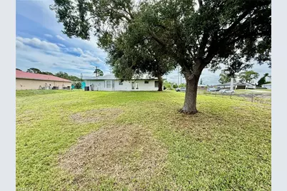 101 Curtis Ave N, Lehigh Acres, FL 33971 - Photo 29