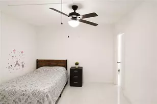 507 Diplomat Pkwy E, Cape Coral, FL 33909 - Photo 29