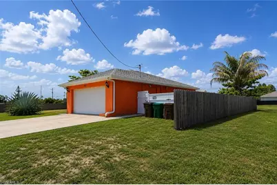 507 Diplomat Pkwy E, Cape Coral, FL 33909 - Photo 25