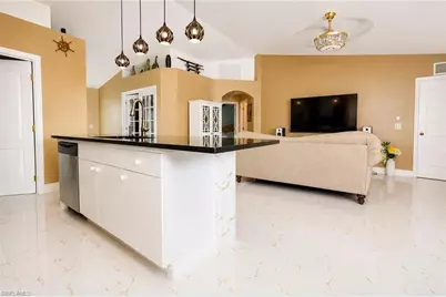 507 Diplomat Pkwy E, Cape Coral, FL 33909 - Photo 11