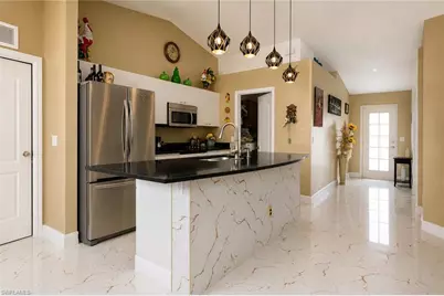 507 Diplomat Pkwy E, Cape Coral, FL 33909 - Photo 7