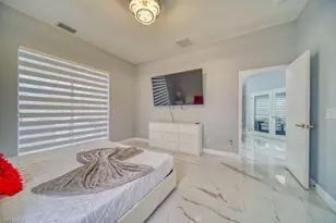 946 SE 23rd Pl, Cape Coral, FL 33990 - Photo 27