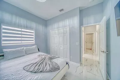 946 SE 23rd Pl, Cape Coral, FL 33990 - Photo 21