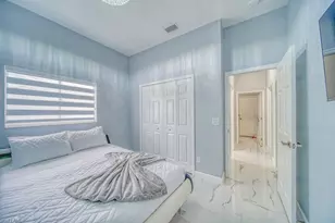 946 SE 23rd Pl, Cape Coral, FL 33990 - Photo 21