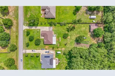 9915 Nichols Lake Rd, Milton, FL 32583 - Photo 9