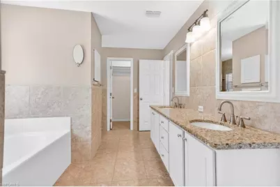 1817 SW 22nd Ln, Cape Coral, FL 33991 - Photo 17