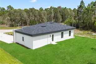 908 Capetown Ave, Lehigh Acres, FL 33974 - Photo 19