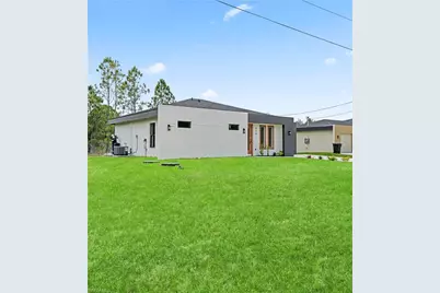 908 Capetown Ave, Lehigh Acres, FL 33974 - Photo 23