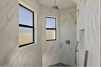 901 NW 33rd Pl, Cape Coral, FL 33993 - Photo 27