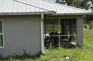 2872 Secretariat Dr, Labelle, FL 33935 - Photo 15