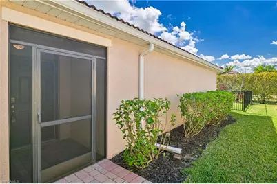 4365 Dutchess Park Rd, Fort Myers, FL 33916 - Photo 5