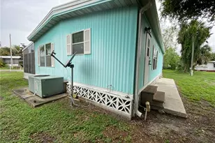 234 Lamplighter Ln, North Fort Myers, FL 33917 - Photo 23