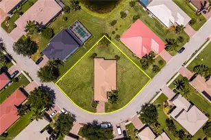 2466 Ashbury Cir, Cape Coral, FL 33991 - Photo 35