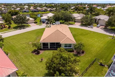 2466 Ashbury Cir, Cape Coral, FL 33991 - Photo 37