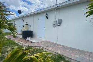 2017 NW 1st Ave, Cape Coral, FL 33993 - Photo 25