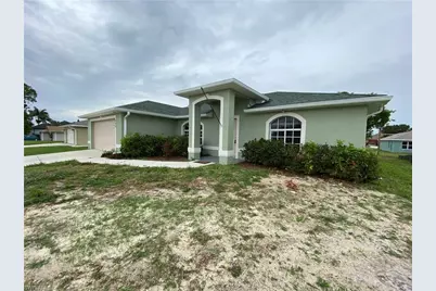 306 NE 14th Ter, Cape Coral, FL 33909 - Photo 15