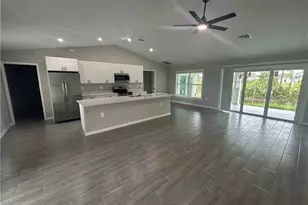 3804 NE 9th Pl, Cape Coral, FL 33909 - Photo 3