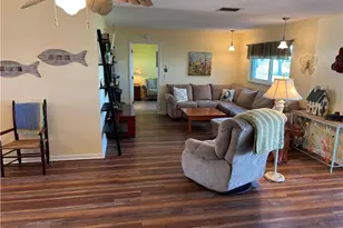 1515 Edgewater Cir, Fort Myers, FL 33919 - Photo 17