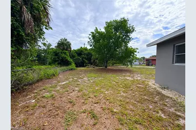 1759 Aquarius Ct, Fort Myers, FL 33916 - Photo 15