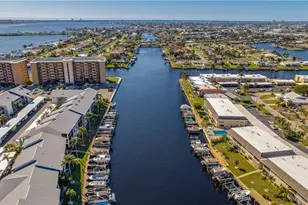 4229 SE 19th Pl, Cape Coral, FL 33904 - Photo 5