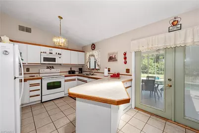 171 SE 4th St, Cape Coral, FL 33990 - Photo 9