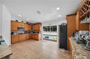 539 Summit Ave S, Lehigh Acres, FL 33974 - Photo 7