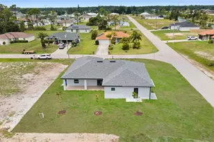 3721 NE 11th Pl, Cape Coral, FL 33909 - Photo 41