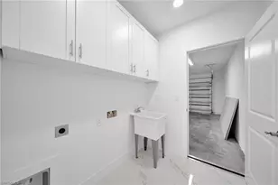3721 NE 11th Pl, Cape Coral, FL 33909 - Photo 13