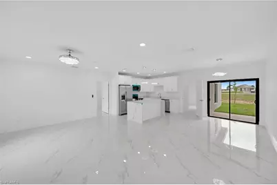 3721 NE 11th Pl, Cape Coral, FL 33909 - Photo 5