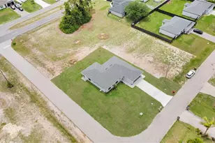 3721 NE 11th Pl, Cape Coral, FL 33909 - Photo 39