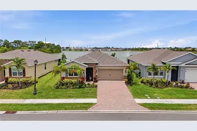 628 Parkshore Lake Ave, Cape Coral, FL 33993 - Photo 35