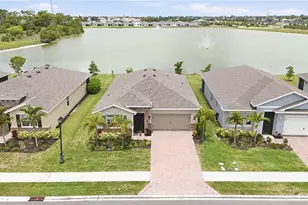628 Parkshore Lk Ave, Cape Coral, FL 33993 - Photo 3