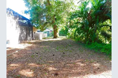 17150 Laurelin Ct, North Fort Myers, FL 33917 - Photo 19