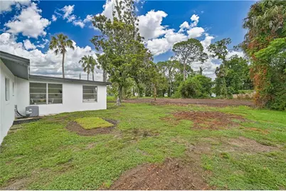 26 Maple Ave N, Lehigh Acres, FL 33936 - Photo 33