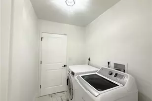 201 SW 8th St, Cape Coral, FL 33991 - Photo 25