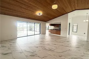 201 SW 8th St, Cape Coral, FL 33991 - Photo 3
