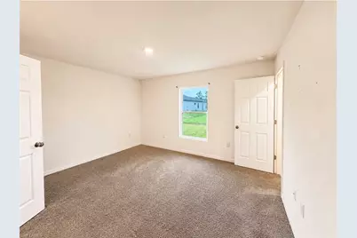 936 Panda Dr, Lehigh Acres, FL 33974 - Photo 7
