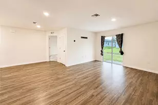 936 Panda Dr, Lehigh Acres, FL 33974 - Photo 5