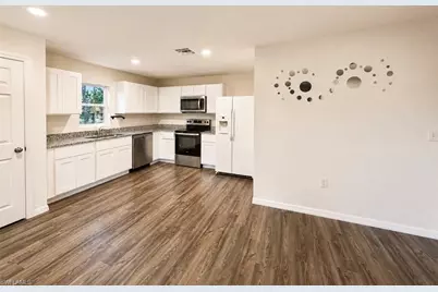 936 Panda Dr, Lehigh Acres, FL 33974 - Photo 3